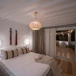Little Amid Super Paradise-jackieo' Mykonos Super Paradise part