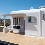 Little Amid Super Paradise-jackieo' Mykonos Super Paradise part