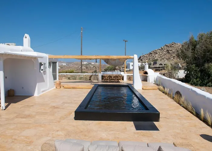 Little Amid Super Paradise-jackieo' Mykonos *