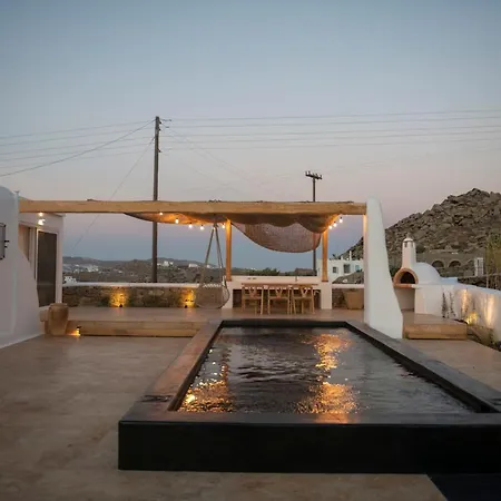 Willa Little Amid Super Paradise-jackieo' Mykonos