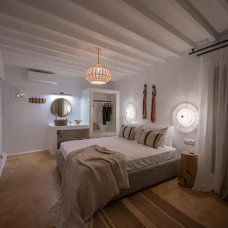 Little Amid Super Paradise-jackieo' Mykonos * Super Paradise Beach (Mykonos)